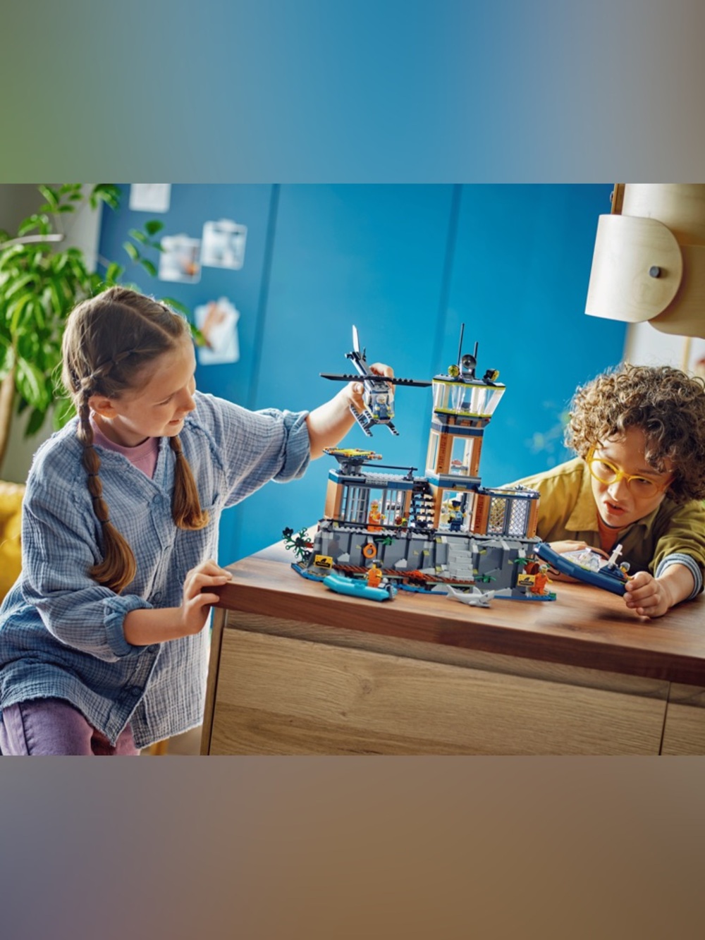 Lego City #60419 Police Prison Island - Picture 7 of 14